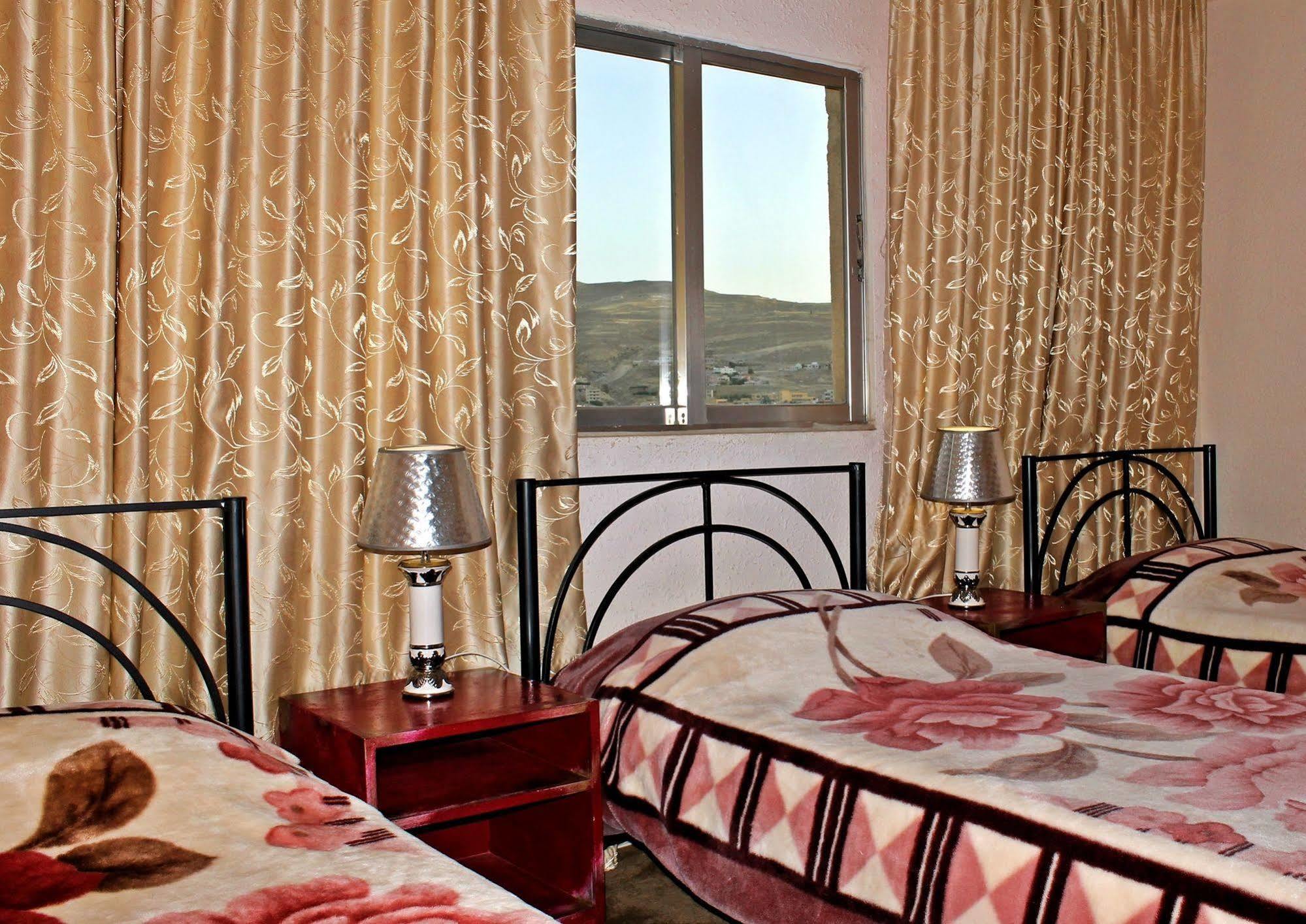 Sharah Mountains Hotel Wadi Musa Exterior foto